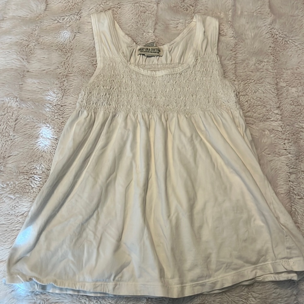 White tank